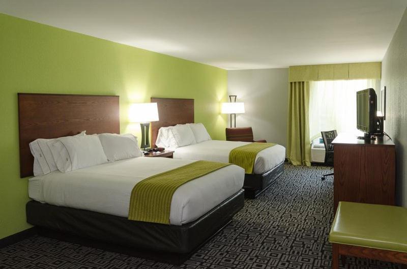 Holiday Inn Express Hickory - Hickory Mart By Ihg Екстер'єр фото